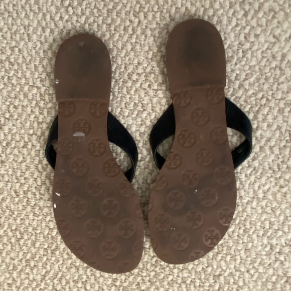 Tory Burch Throra Thong Sandals - Black Leather with Brown Sole - Picture 11 of 13